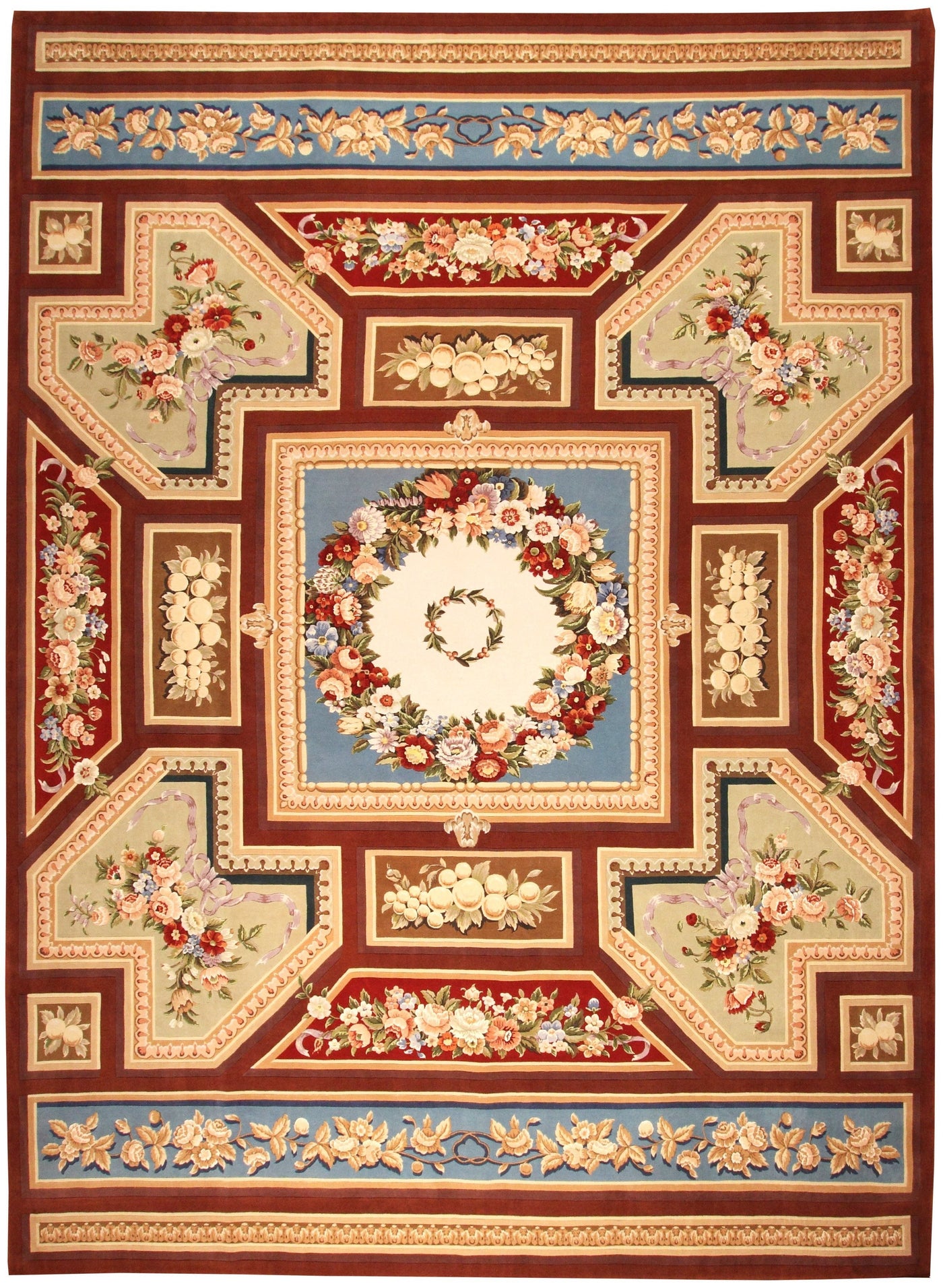 Via Como - 'Entrance to Versailles' Rug - Size 10' x 14'