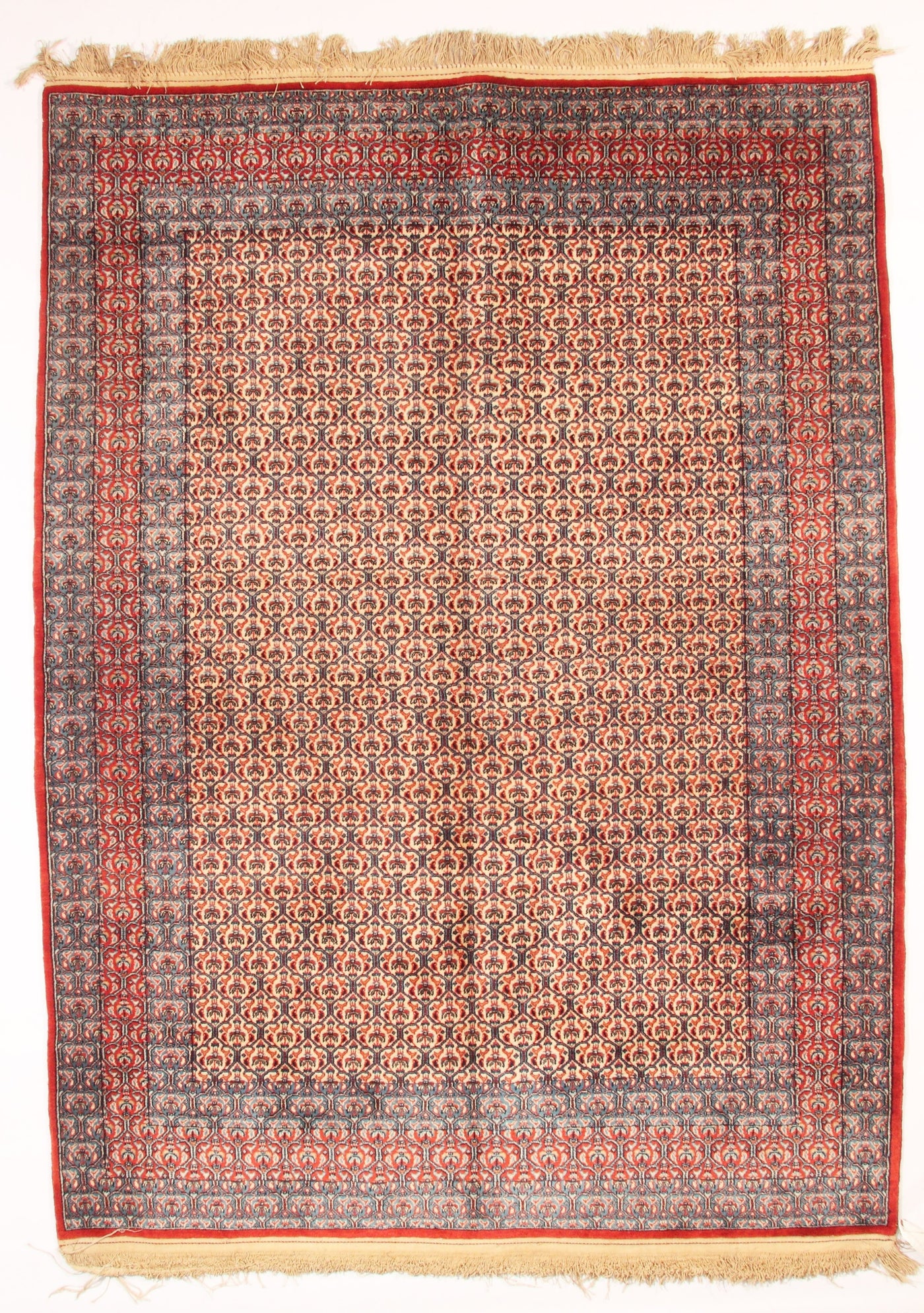 Fine Isfehan Rug 5'5" x 7'3